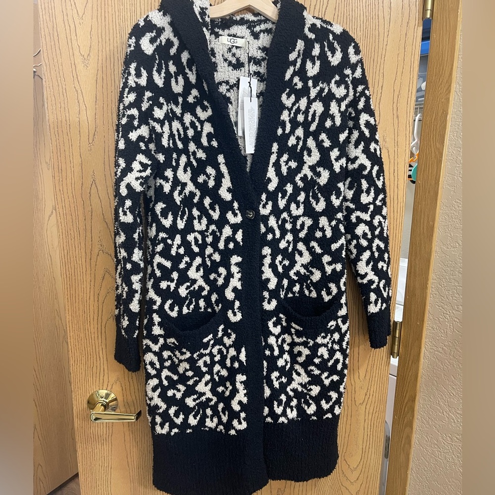 UGG Judith Fleece Cardigan, BNWT, Size M/L - Picture 9 of 10